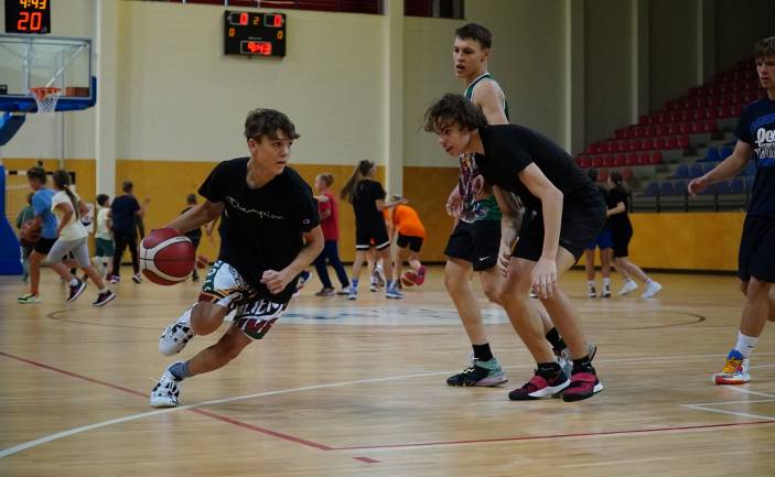 BASKETBOLS | DAUGAVPILS SPORTS SKOLA PRET BK SMILTENE BJSS