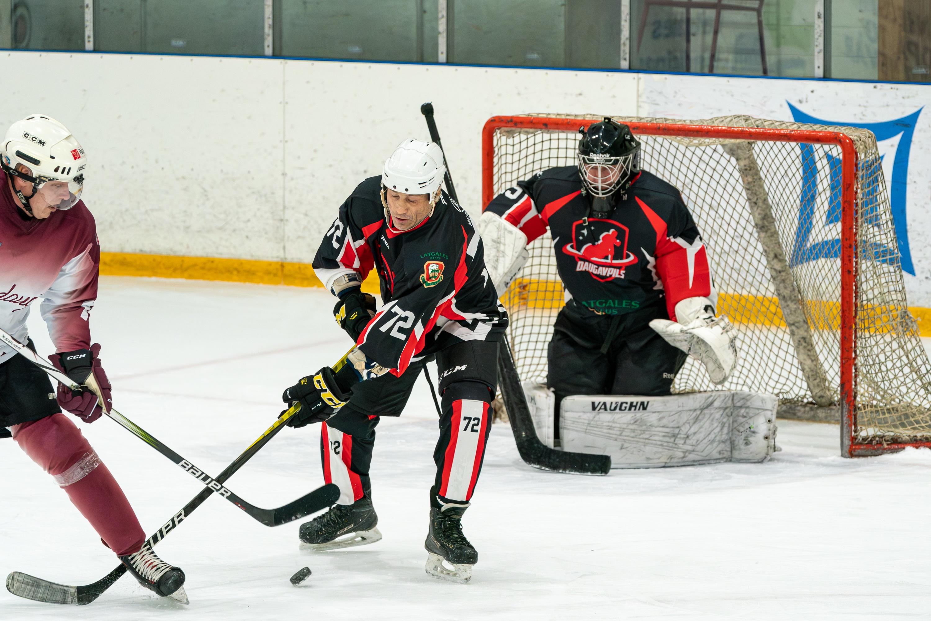 Daugavpils atklātais hokeja čempionāts (45+) d