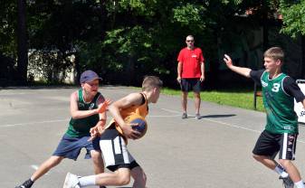 Aizvadīts pirmais posms ielu basketbola čempionātā!