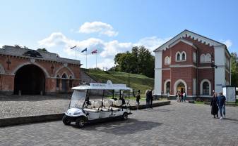 Guided sightseeing tour in Daugavpils Fortress on electric bus is offered in Daugavpils city Guided sightseeing tour in Daugavpils Fortress on electric bus is offered in Daugavpils city