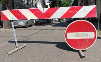 15. jūnijā īslaicīgi slēgs satiksmi Lāčplēša ielā