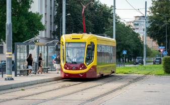 VAIRĀKĀM PASAŽIERU GRUPĀM PIENĀKAS 100% ATVIEGLOJUMI BRAUKŠANAI SABIEDRISKAJĀ TRANSPORTĀ