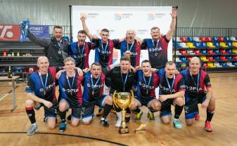 Daugavpils atklātajā telpu futbola čempionātā triumfē komanda ''Sofia''