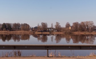 Ūdens celšanās Daugavā palēnām apstājas