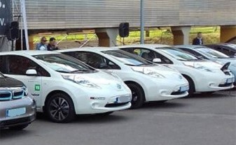 Elektromobiļu maratons  „Uzlādes tīkls savieno pilsētas”   pietur Daugavpilī